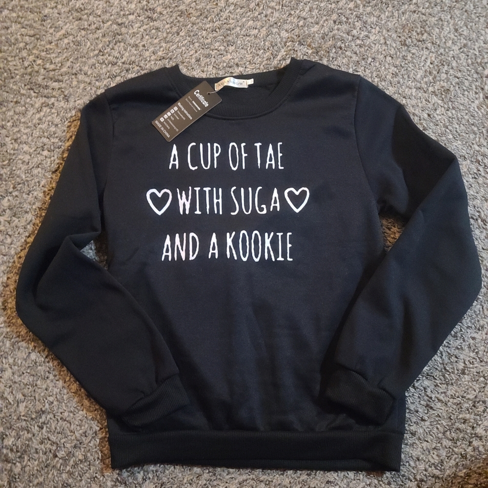 XUANSHOW NWT Kpop Black Sweatshirt Size Medium